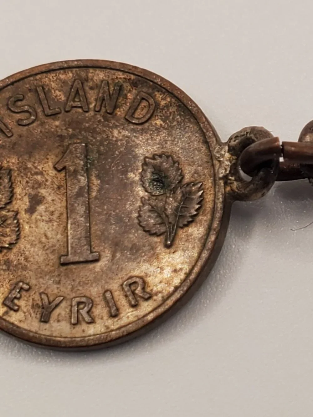 A Vintage IRELAND (KONUNGUR) Coin Bracelet, item # B-1195, . wt. 21 grams.